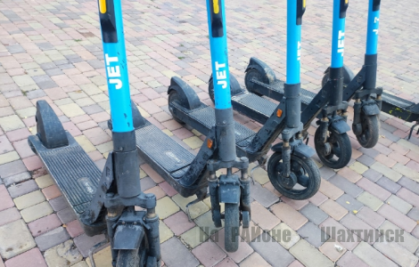 Электросамокатам запретят движение по тротуарам, а велосипедам и малым электрическим ТС – нет
